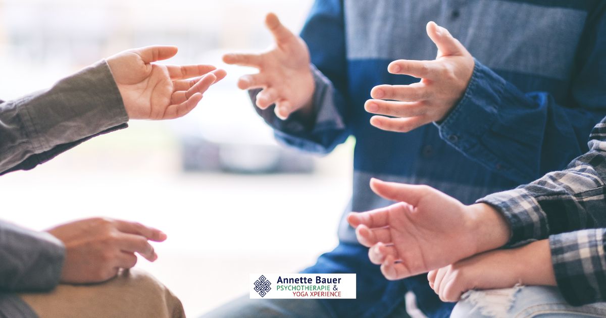 Hände, diskutieren, Die Schnittmenge von Yoga & Coaching 7 Annette Bauer Yoga Xperience