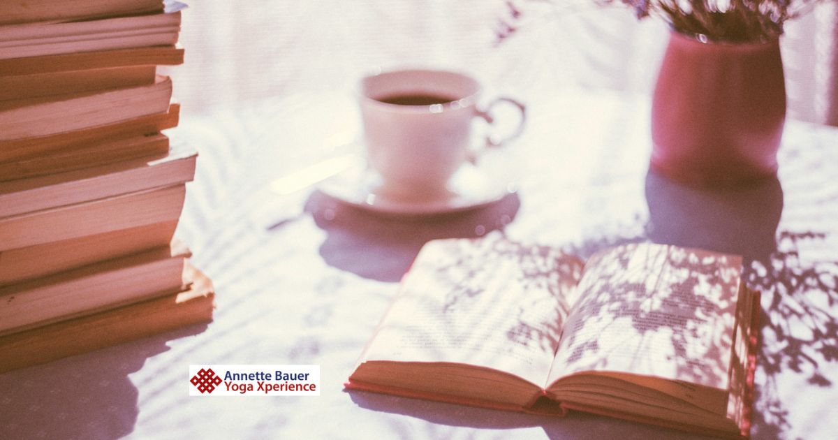 Buch Tasse Sonne, Yogische Buchtitel im Mai – mit und ohne Yoga Annette Bauer Yoga Xperience